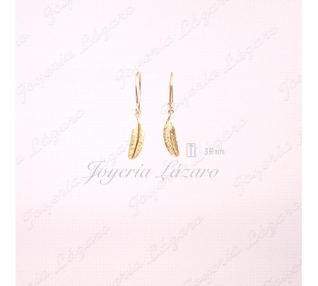 PEND. 18KT PLUMA CIERRE PALO HIPPIE