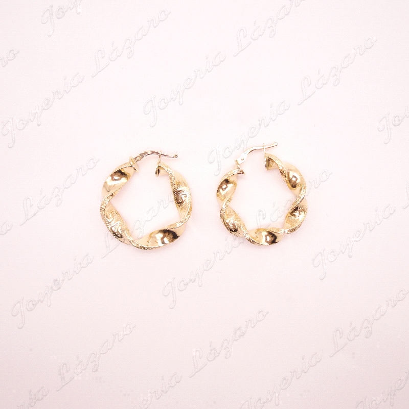 PEND. AROS ORO 18 KTS RIZADO GRECA 6MM X 19 INT                                                     