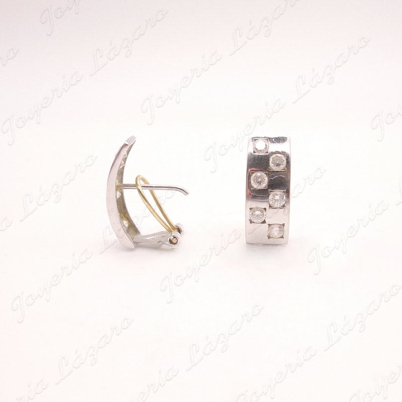 PEND. ORO 18KT BLANCO OCASION, PLACA OVALADA 6CIRCOS, OMEGA                                         