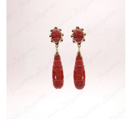 PEND. CORAL/SIMIL ORO 18 KTS ARQUILLO CARA 8X6MM CHUPON ROJO SIN LAZO