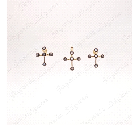 CRUZ PLATA CHAPADA ORO 18X25MM SWAROSKI                                                             