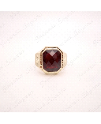 SORTIJA ORO 18KTS DAMERO ROJO RECTANGULAR ESTRELLA