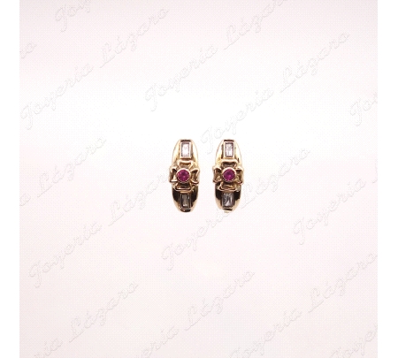 PEND. ORO 18KT OCASION CRUZ RUBI EN CENTRO + CIRCO BAGUETTE C.CAT                                   