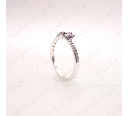 SORTIJA PLATA CORONA PIEDRAS MORADAS