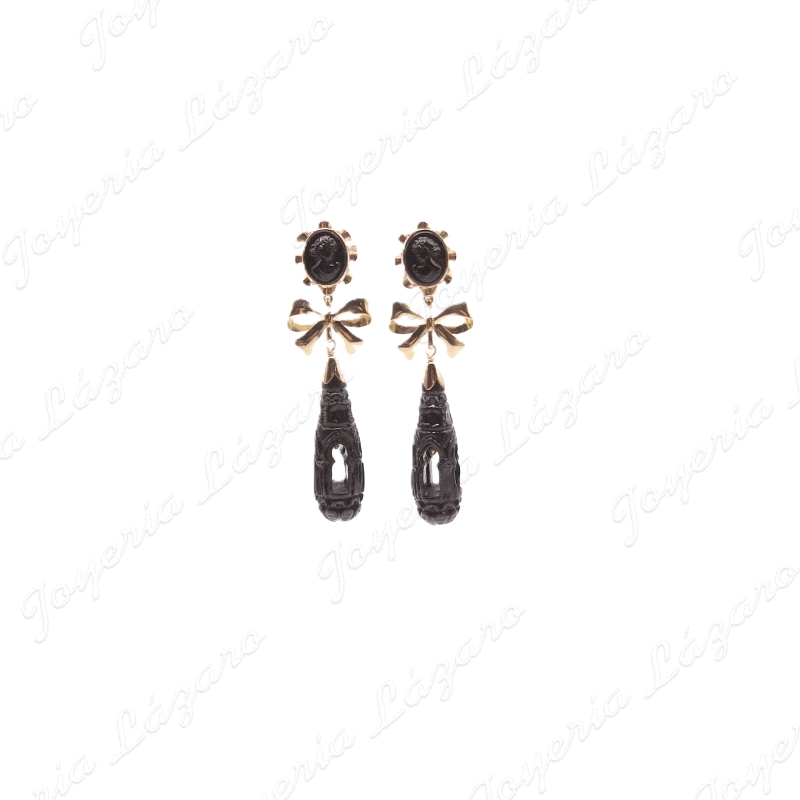 PEND. ORO 18KT OCASION CHUPONES NEGROS VENTANA +LAZO                                                