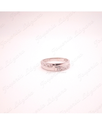 SORTIJA ORO BL.18 KTS  CIRCONITAS EN LINEAS OPUESTAS                                                