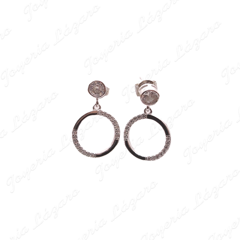 PEND. LARGOS PLATA CUAJO CON ARO COLGANDO EN PLANO AL LOBULO                                        