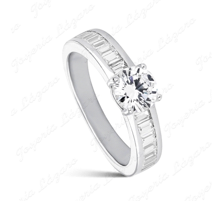 PLATA SORTIJA  Solitario De Circonita De 5 Mm Brazo Con Baguettes