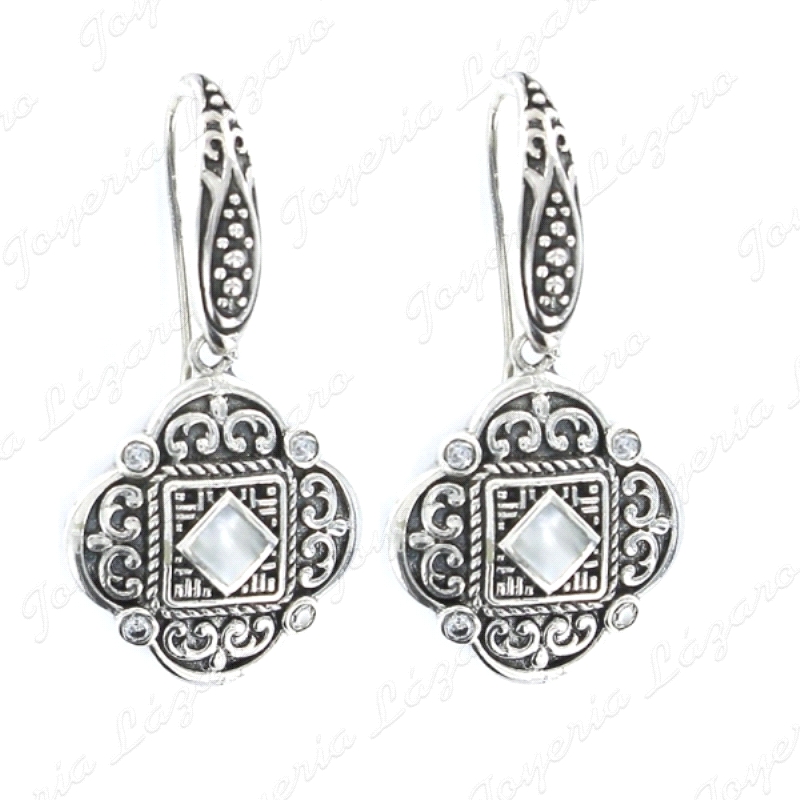 PEND. LARGOS PLATA OXIDADA TRÉBOL CENTRO NACAR DE 38 MM CON CIERRE HIP