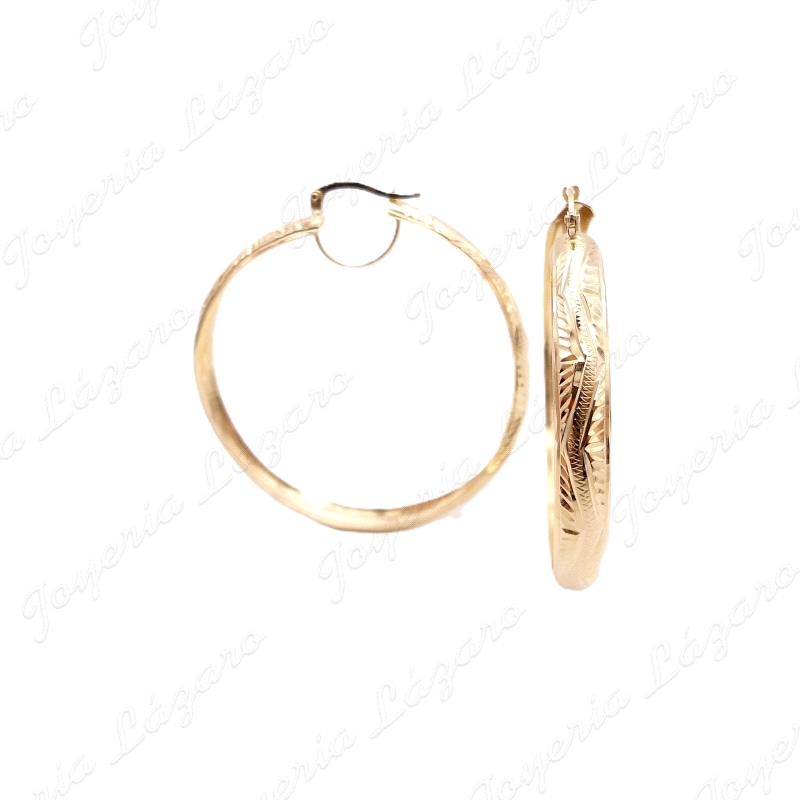 PEND. AROS ORO 18KT SEMINUEVOS 1/2 CAÑA CHAPA  TALLADOS 5.8ANCHOX45INT