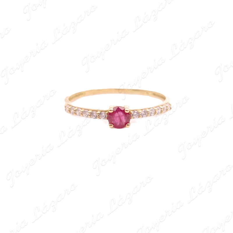 SORTIJA ORO 18 KTS SOLITARIO PIDRA FINA ROJA, MICROCIRCO EN BRAZOS