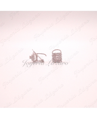 PEND. 18KTS BL. OMEGA ROSETON CIRCO, CUADRDAO