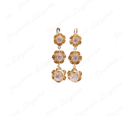 PEND. 18KTS CAT. LARGO 3 ARQUILLOS CON CIRCO BOCEL 3 TAMAÑOS COLGANDO