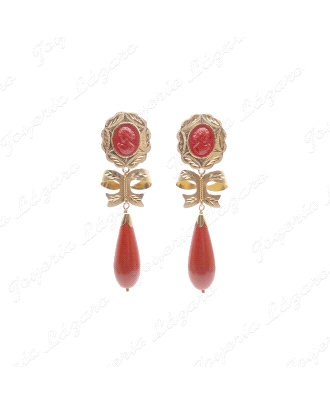 PEND. CORAL/SIMIL ORO 18 KTS ROJOS 58MM, CHUPONES+LAZO+CARA EN CHAPA
