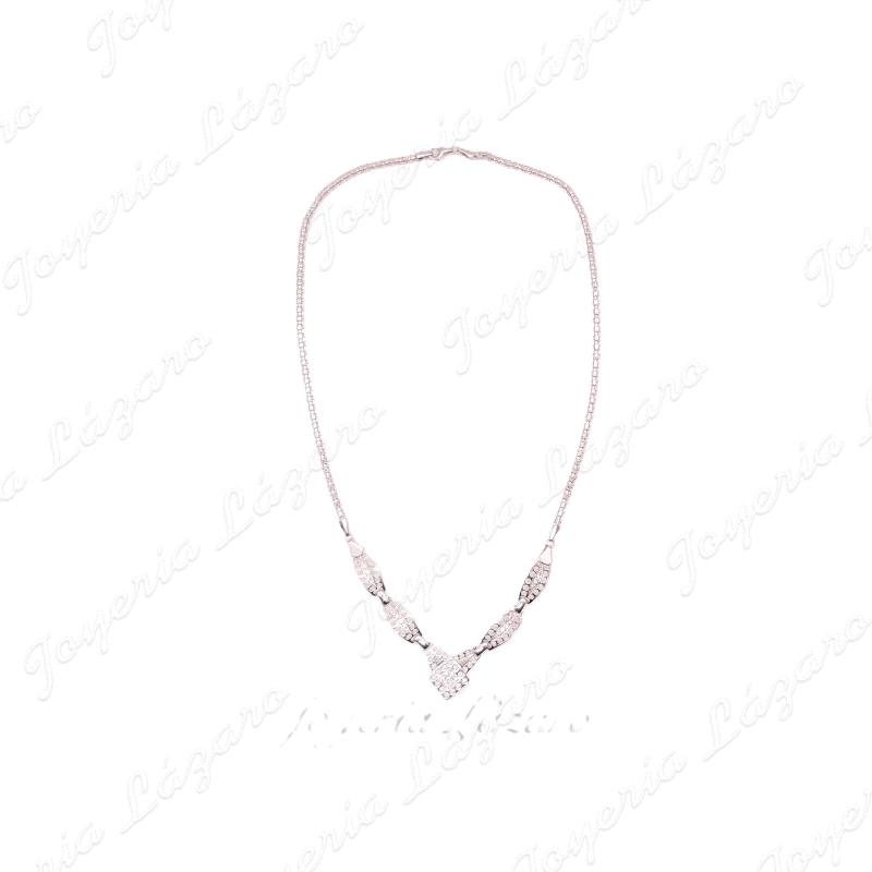 GARGANTILLA 18KTS BL. MOTIVOS CALADOS EN CENTRO