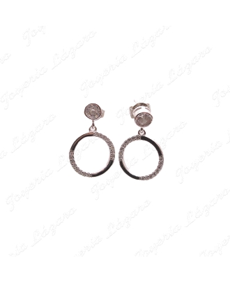 PEND. LARGOS PLATA CUAJO CON ARO COLGANDO EN PLANO AL LOBULO