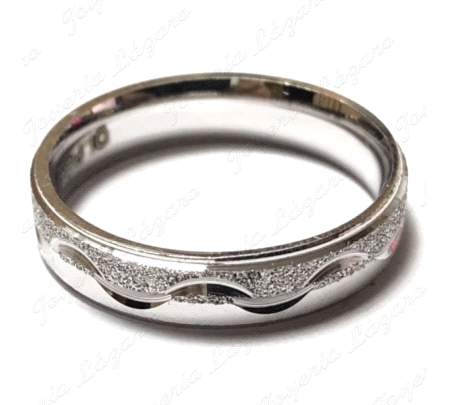 ALIANZA PLATA CONFORT 4MM ONDAS EN CENTRO, MITAD TALLADA