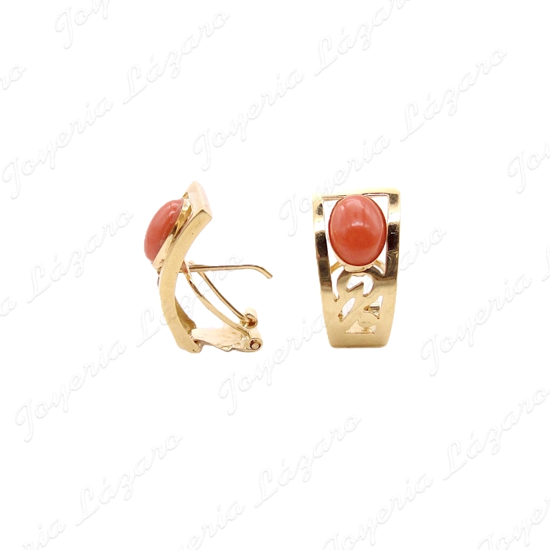 PEND. ORO 18KT OCASION CURVO CALADO CABUJON CORAL, C. OMEGA