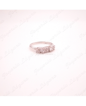 SORTIJA 18KTS BL. QUINTILLO CON GARRAS