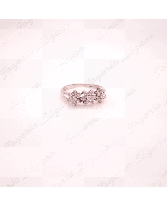 SORTIJA 18KTS BL.3 ROSETONES