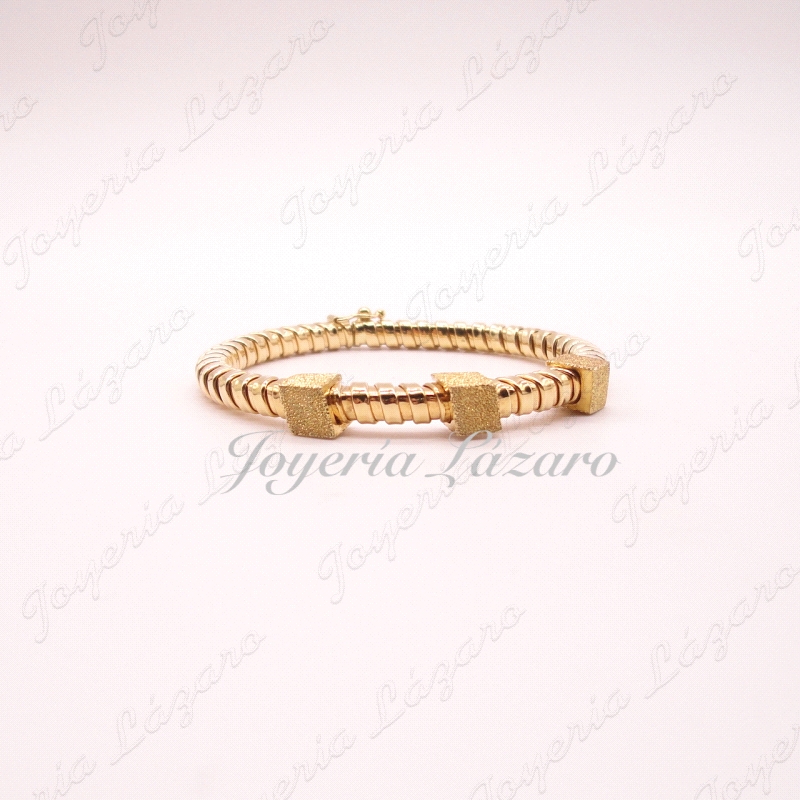 PULSERA 18KTS SEMI RIGIDA CUADRADOS.60mm INT.5 ANCHO