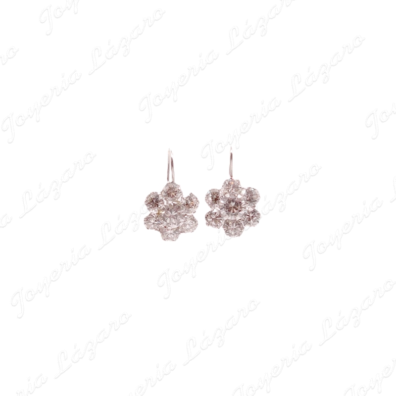 PEND. 18KTS BLANCO ROSETON  FLOR CIRCO ENGASTE GARRAS