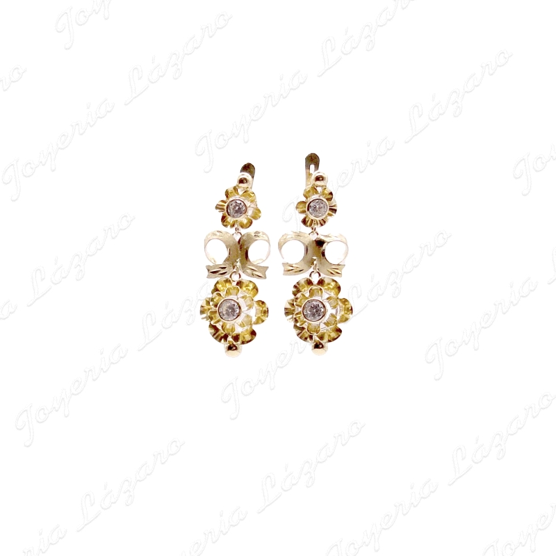 PEND. LARGOS ORO 18 KTS 2 ARQUILLOS CORDOBES +LAZO 33MM TOTAL C. CAT.