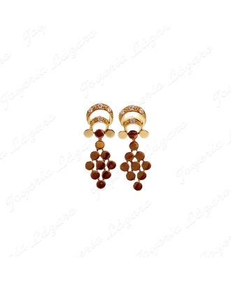 PEND. 18KTS LARGO RACIMO CHAPAS CIRCULO C. PRES.