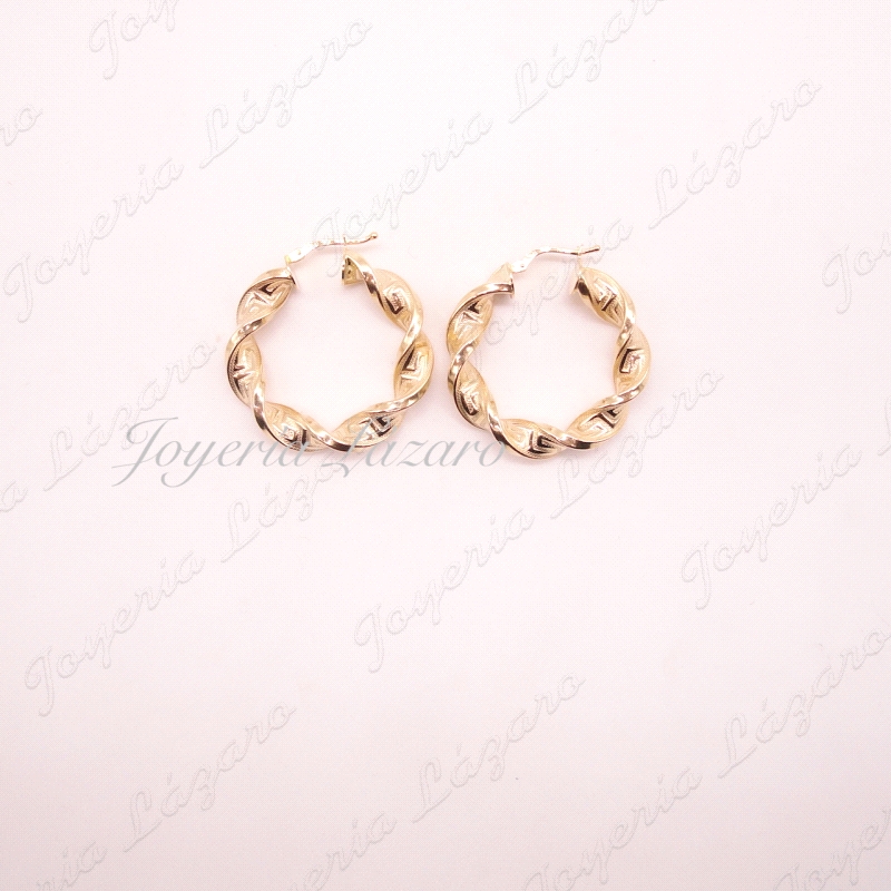 PEND. AROS ORO 18 KTS RIZADOS GRECA 6MMX20MM INT.