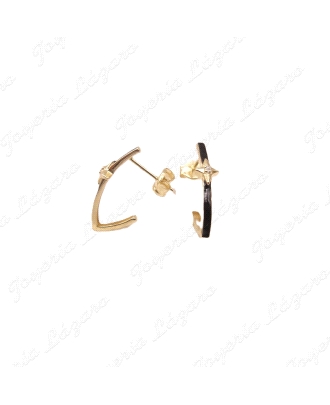 PEND. ORO 18 KTS BANDA  ESMALTE NEGRO CON ESTRELLA LOBULO EN PRESION