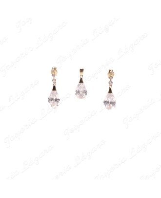 PENDIENTES CON PERITA EN CRISTAL Y CIRCONITAS SEMILARGOS,  IDEALES PARA NOVIA 
PARA COMBINAR A JUEGO CON 18COG00028