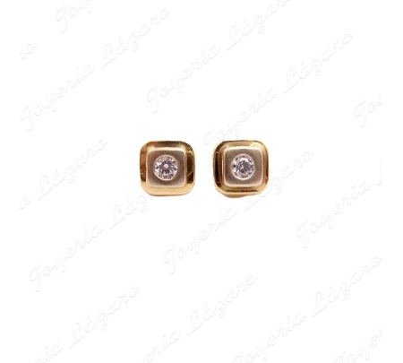 PEND. TORN. ORO 18KT OCASION CUADRADOS 1 CIRCO CENTRO MATE Y BRILLO                                 