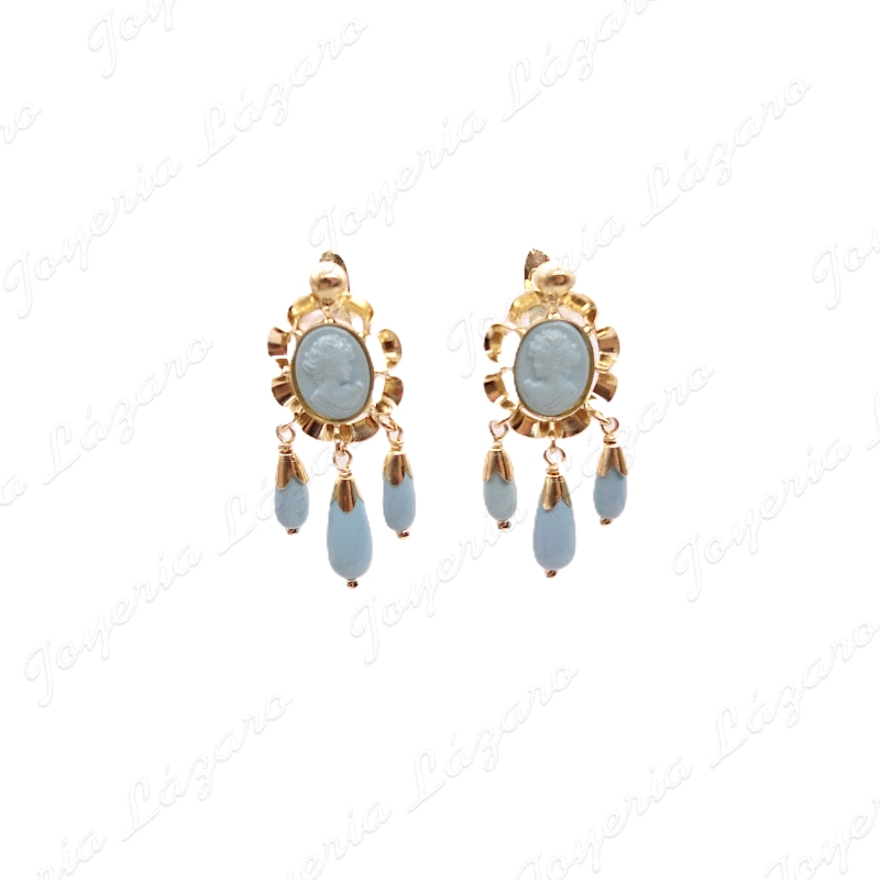 PEND. CORAL/SIMIL ORO 18 KTS ARQUILLO 3X8MM 3PERITAS COLOR TURQUESA CI                              
