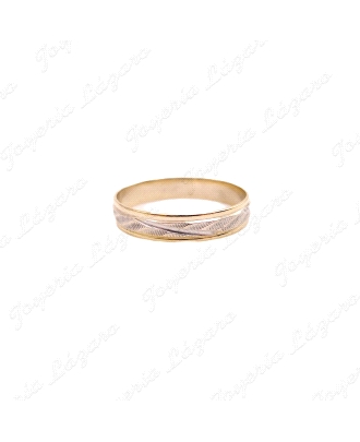 ALIANZA ORO 18KT SEMINUEVA BICOLOR 4MM CENTRO TALLADO OBLICUO                                       