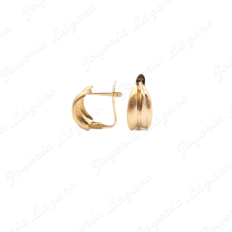 PEND. ORO 18KT OCASION 1/2 CONCHA 1BANDA MATE+1 BRILLO C. CAT.                                      